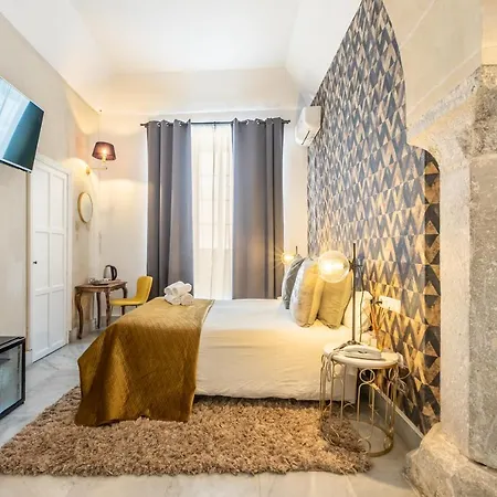 Hotel Bellas Artes Catedral 4*