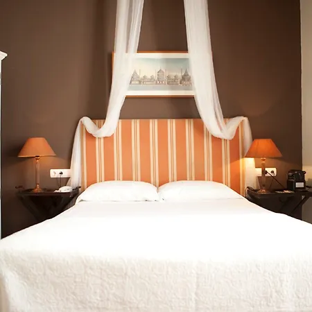 Hotell Bellas Artes Catedral 4*