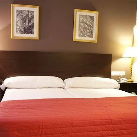 Hotell Bellas Artes Catedral 4*