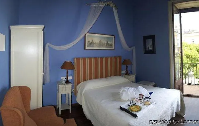 Hotel Bellas Artes Catedral