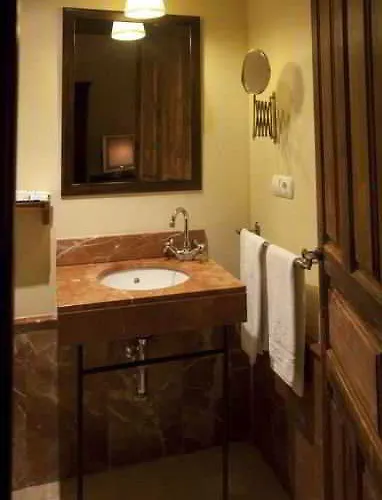 Bellas Artes Catedral Hotell 4*