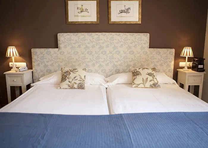 Hotel Bellas Artes Catedral 4*